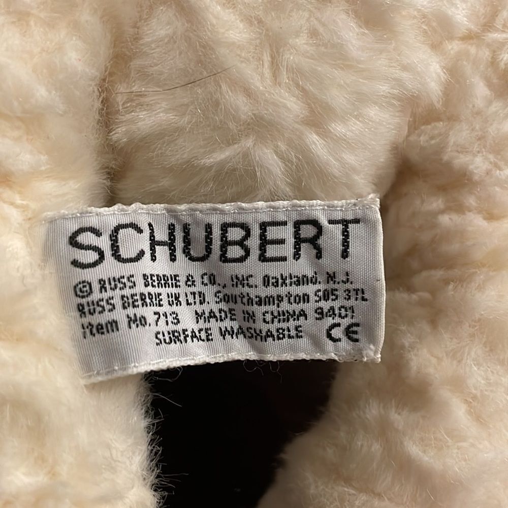 Russ Berrie Vintage White Plush Teddy Bear Schubert Red Bow Excellent Condition - Picture 7 of 8